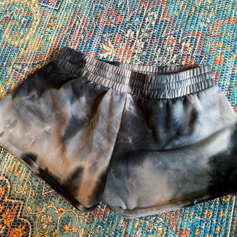 Rue 21 tie dye shorts 🤍 - Picture 5 of 5